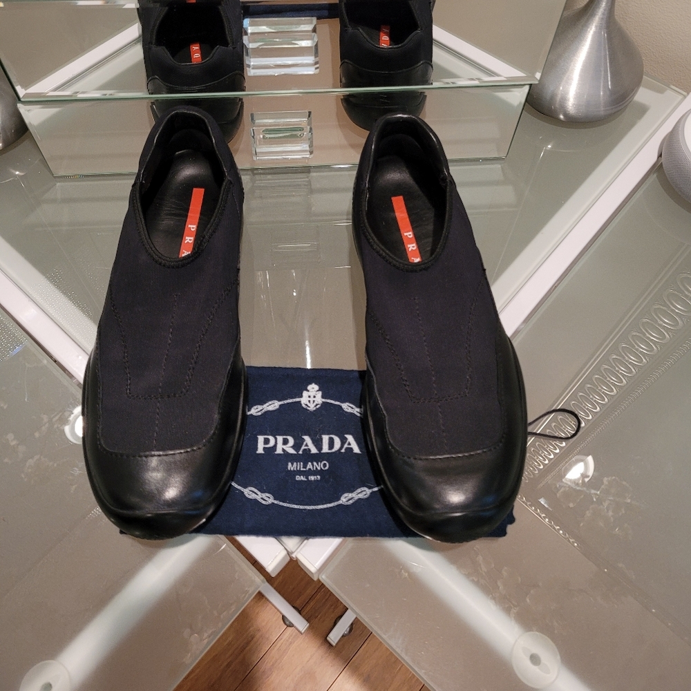 AUTHENTIC PRADA MEN'S SHOES USA SIZE 7 MADE IN ITALY.